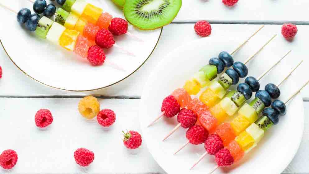 Birşeyleri Çubuğa Geçirme Günü. <br> Hem de Aklına Ne Gelirse